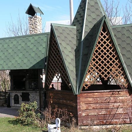 Sadyba Bilya Richky Jaremtsche Exterior foto