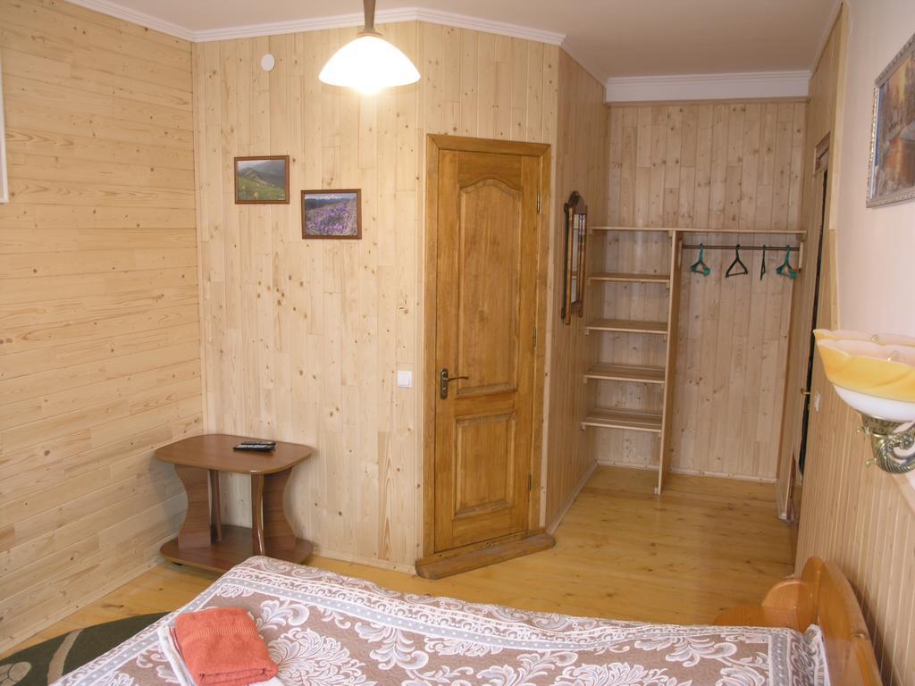 Sadyba Bilya Richky Jaremtsche Exterior foto